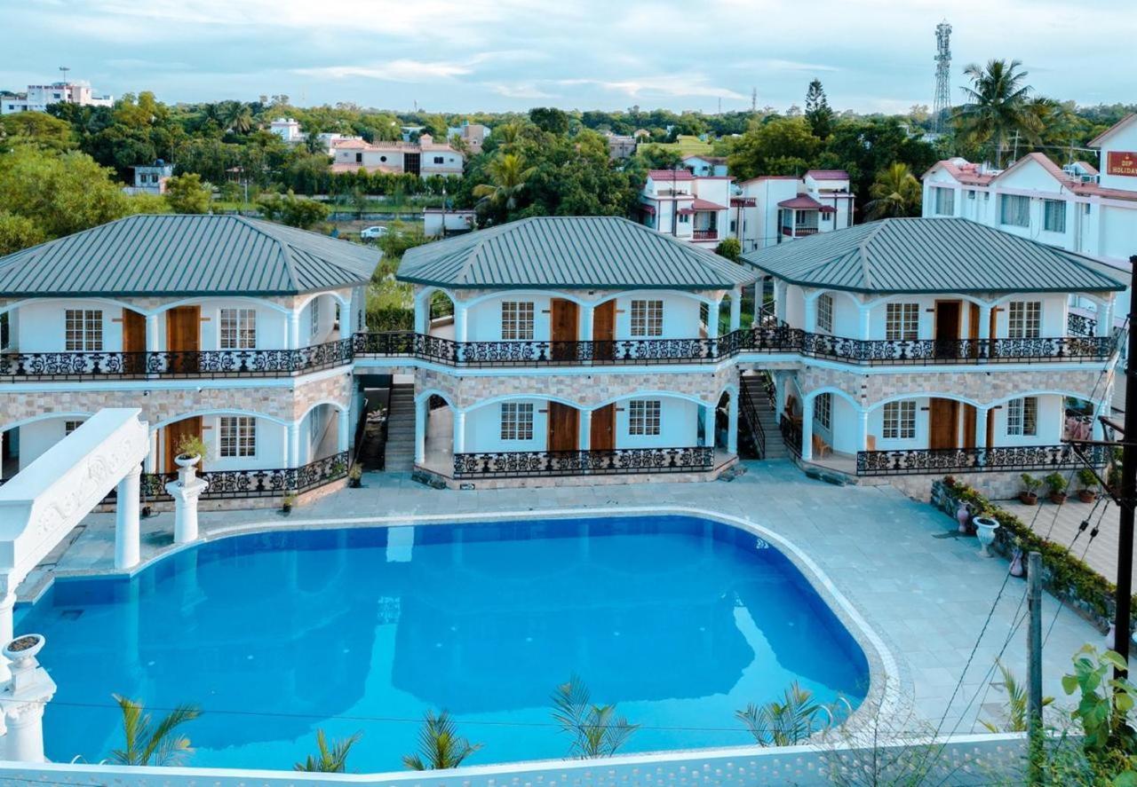 Dip Holidays Shānti Niketan Exterior foto