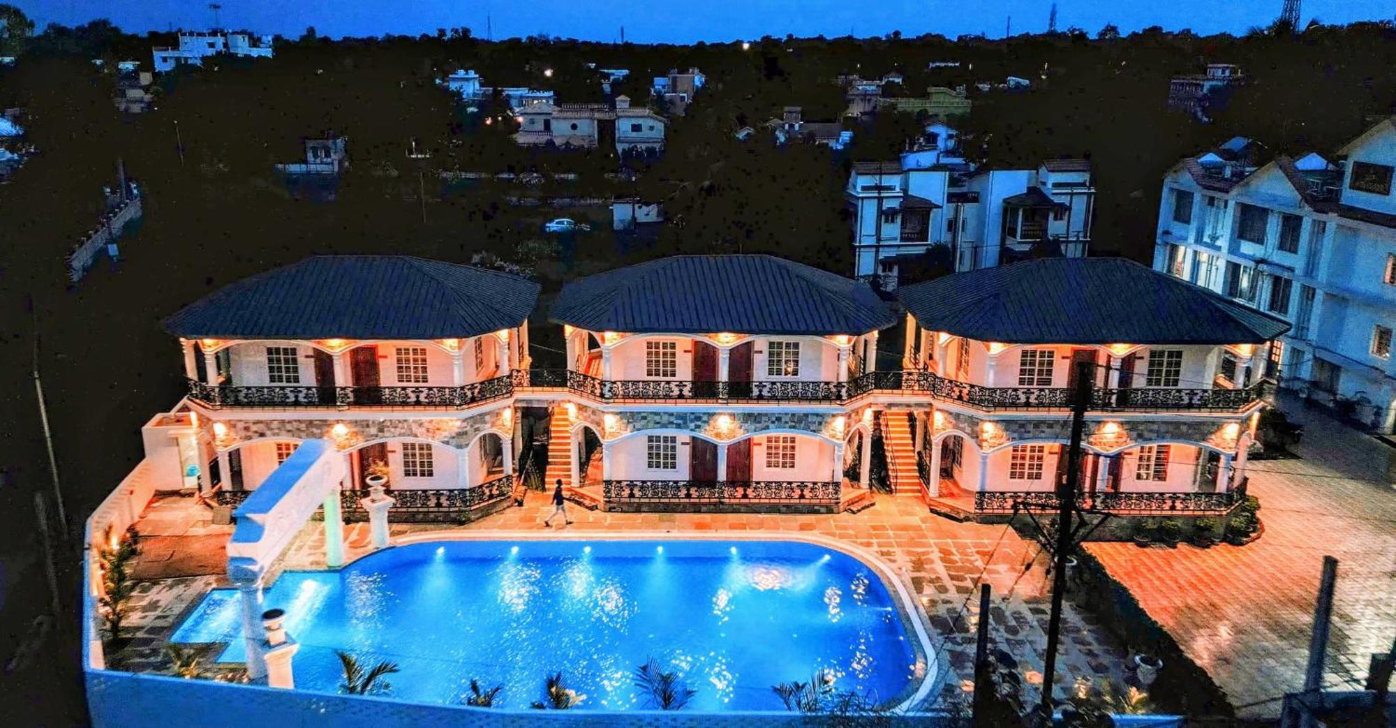 Dip Holidays Shānti Niketan Exterior foto